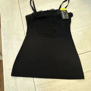 VANITY FAIR Lace Camisole Size M